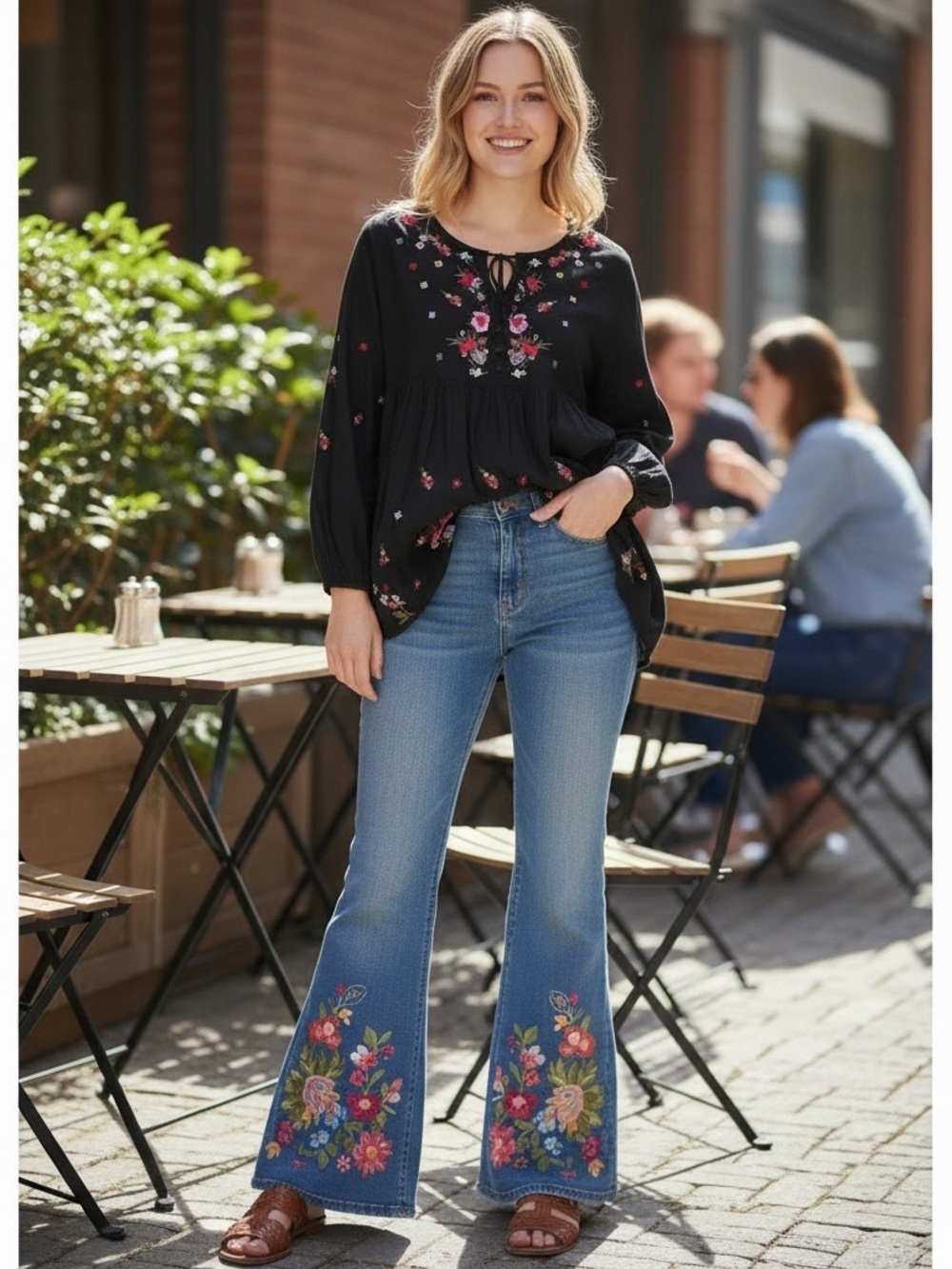 The Pyramid Collection Floral Embroidered tunic top M Boho peasant Cottagecore